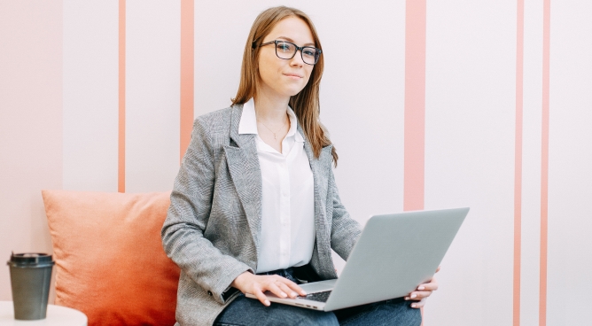 Sektorale Heilpraktiker Hybrid-Ausbildung für Physiotherapeuten mit E-Learning-Elementen